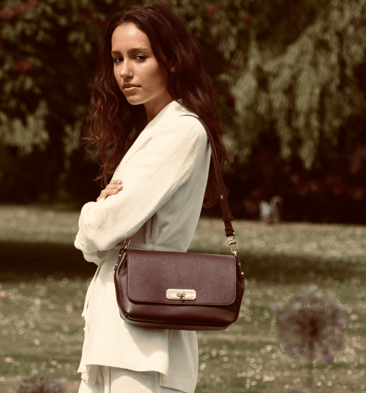 Apatchy London The Maisie Maxi Leather Bag - Fragrance London