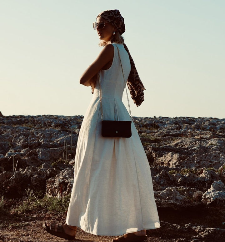 Apatchy London The Munro Leather Shoulder Bag - Fragrance London