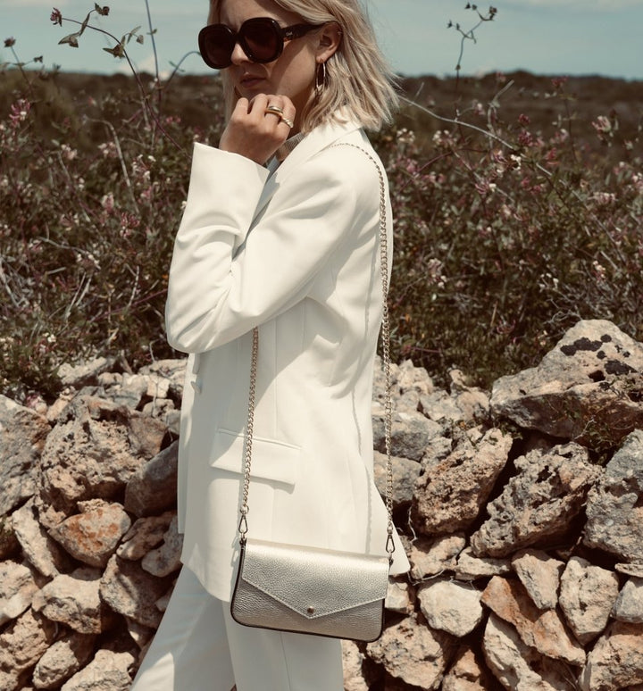 Apatchy London The Munro Leather Shoulder Bag - Fragrance London