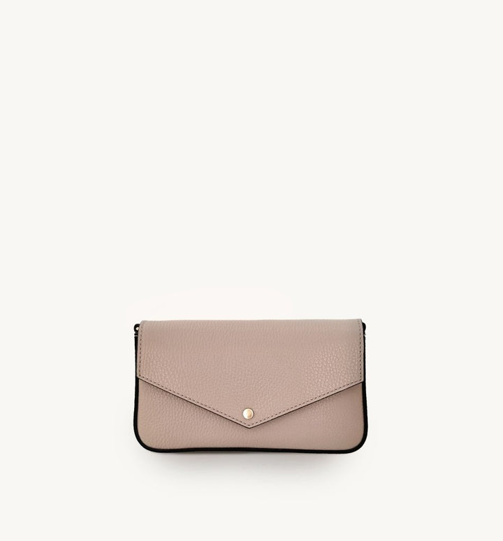 Apatchy London The Munro Leather Shoulder Bag - Fragrance London