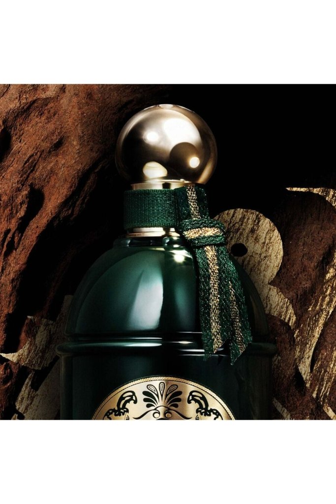 Guerlain Oud Essentiel Eau de Parfum Spray 125ml - Fragrance London