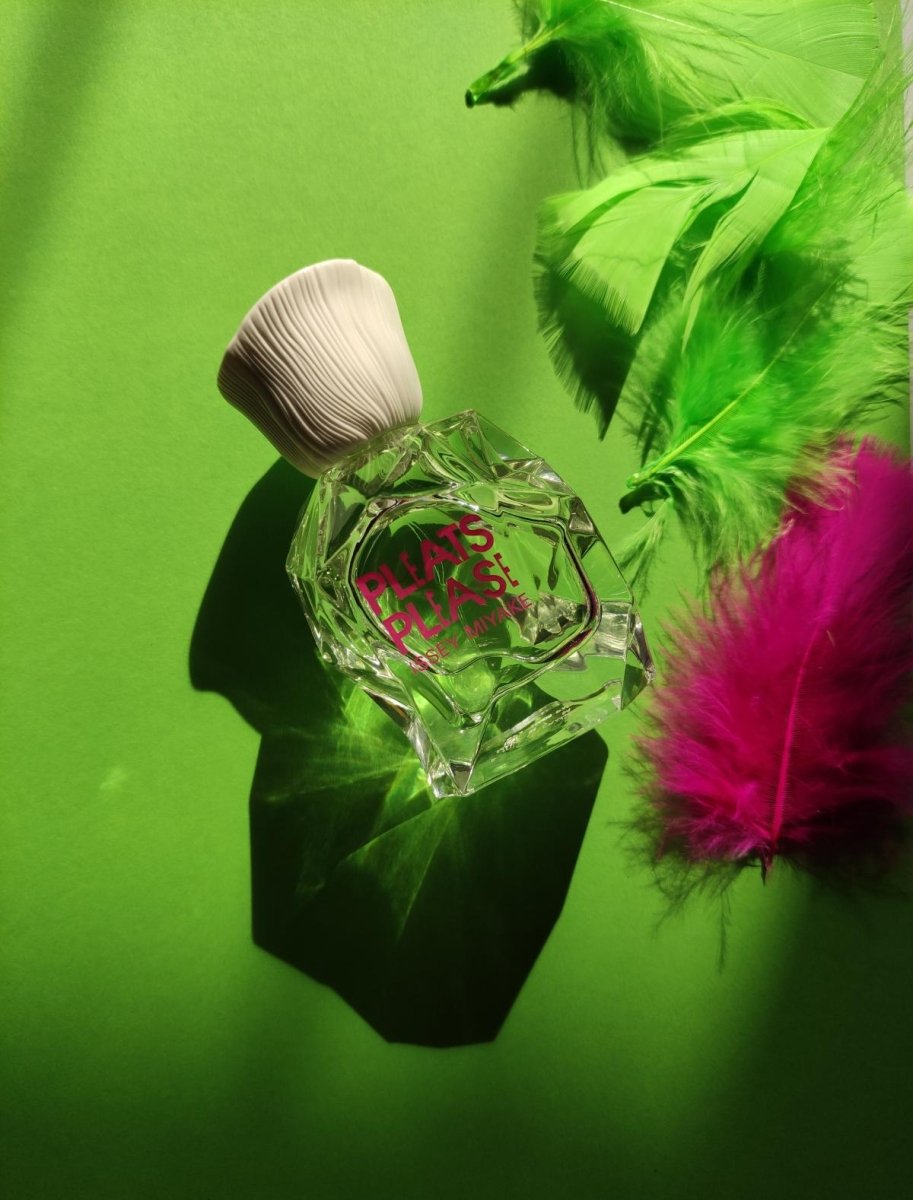 Issey Miyake Pleats Please L'eau Eau De Toilette Spray 100ml - Fragrance London