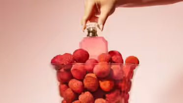 Fruity Notes in Perfume: Sunlit Spark, Lush Juiciness, and a Clean Trail That Still Feels Grown - Fragrance London