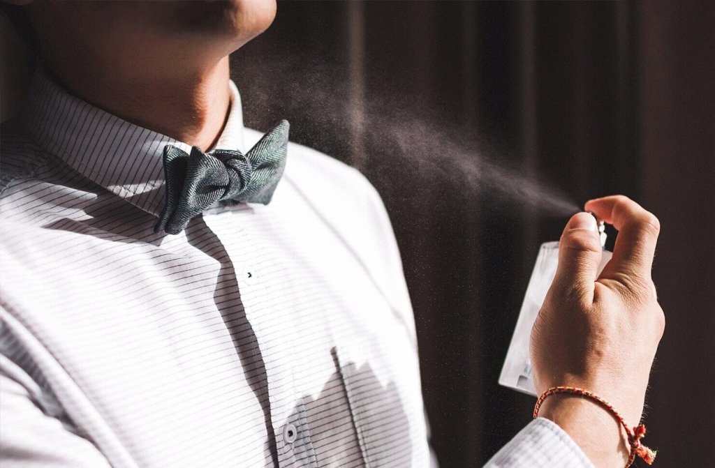 How to Apply Cologne the Right Way - Fragrance London