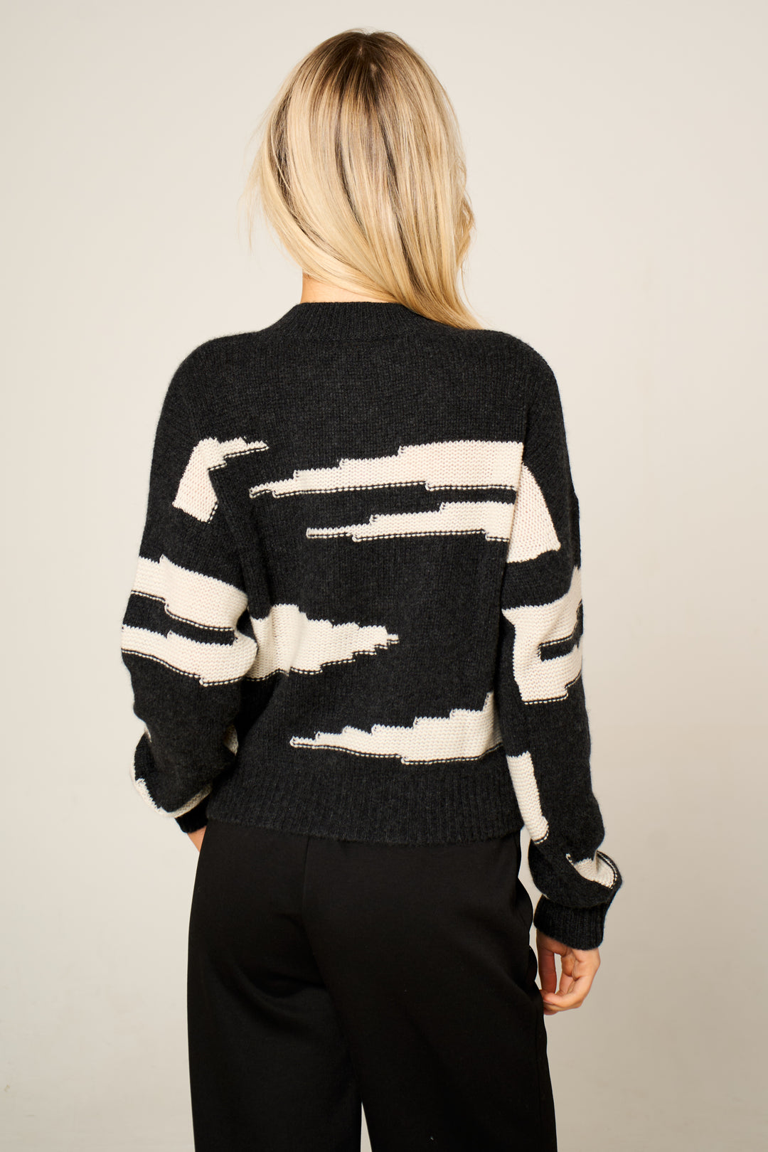 Cashmere Polo Club Zuri Ladies Round Neck Pullover Intarsia Knit Charcoal - 100% Cashmere