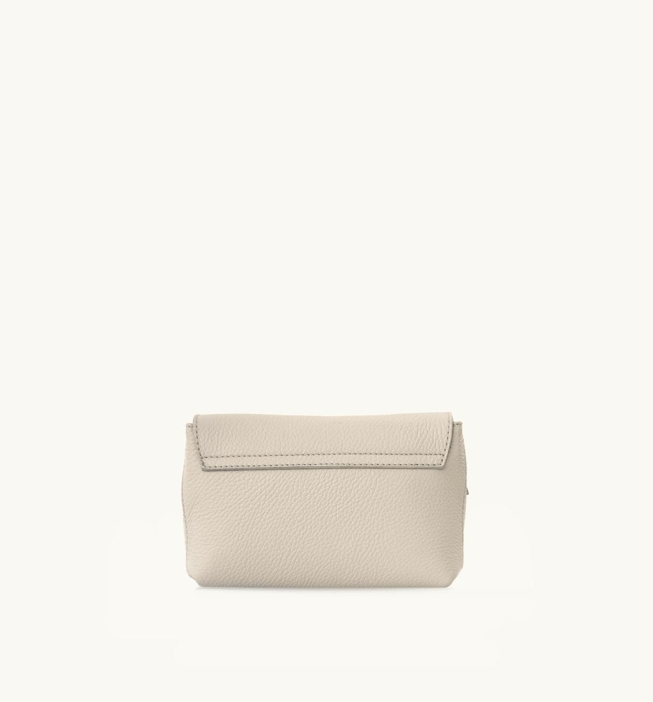Apatchy London The Maisie Leather Bag - Fragrance London