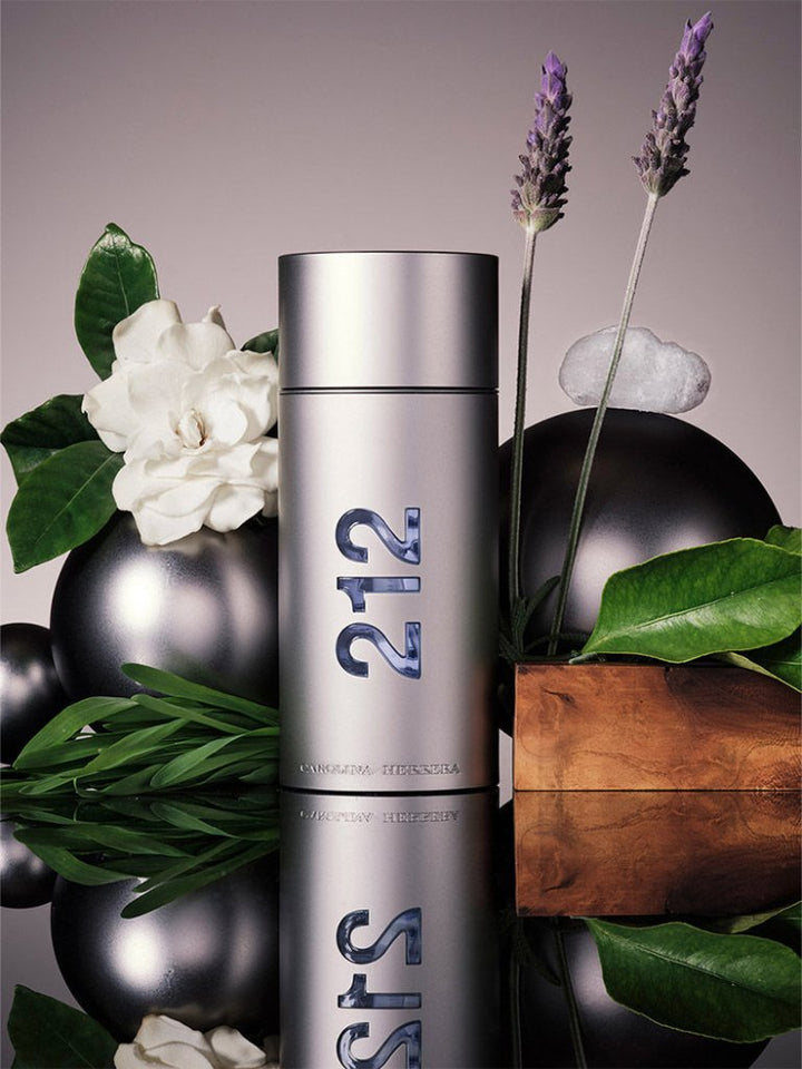 Carolina Herrera 212 Men Eau De Toilette Spray 50ml - Fragrance London