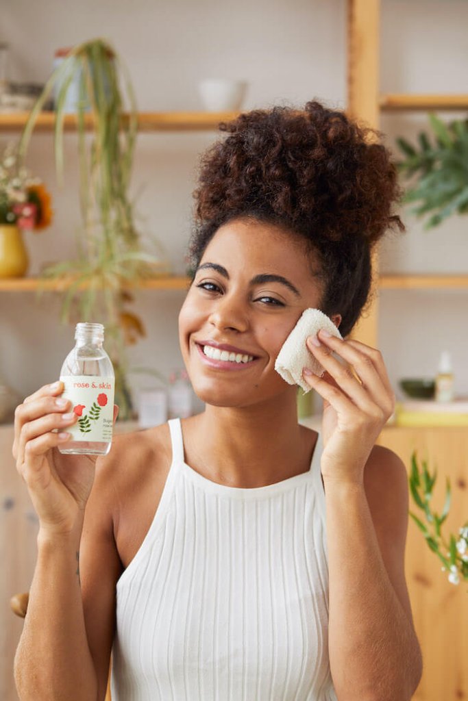 Clarity Blend Rejuvenating Organic Rose Water - Fragrance London