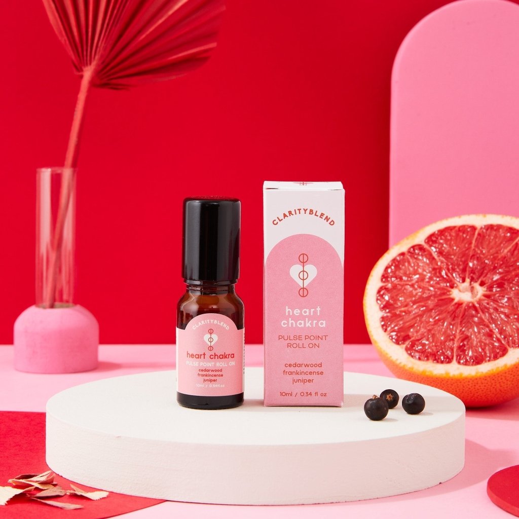 Clarity Blend The Heart Chakra set with mookaite gemstone bracelet and a pulse point roll - on - Fragrance London