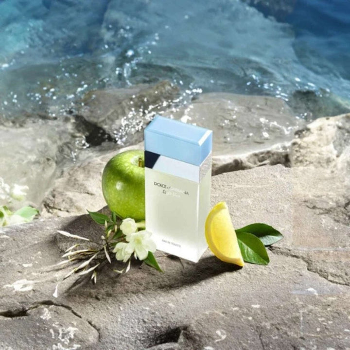 Dolce & Gabbana Light Blue Gift Set (Eau De Toilette 100ml + Body Cream 50ml + Eau De Toilette 10ml) - Fragrance London