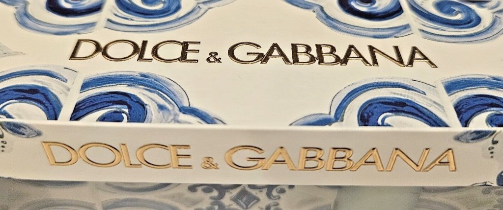 Dolce & Gabbana Light Blue Miniature Gift Set (10ml + 4.5ml Eau De Toilette) - Fragrance London
