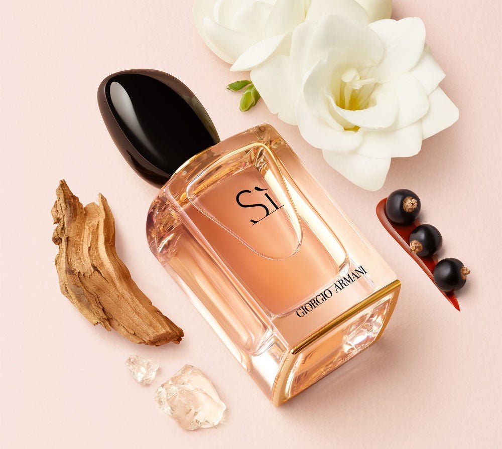 Giorgio Armani Si Eau de Parfum Spray 50ml - Fragrance London