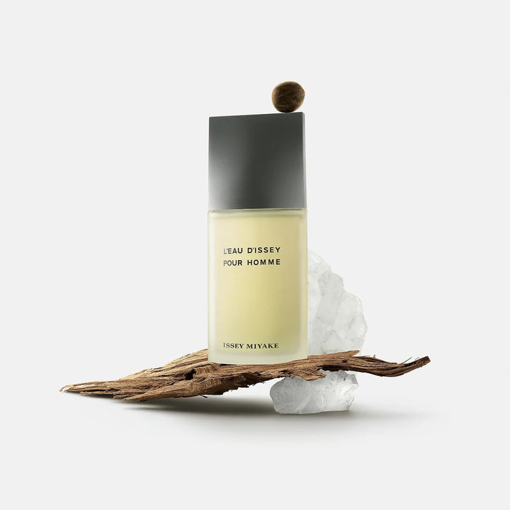 Issey Miyake L'Eau D'Issey Eau De Toilette Spray 40ml - Fragrance London