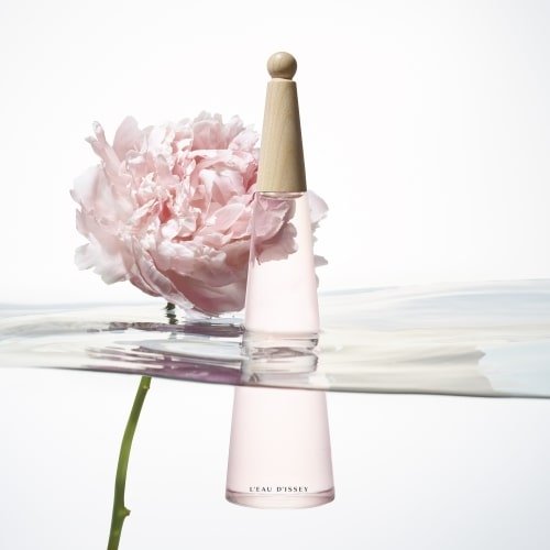 Issey Miyake Pivoine Intense Eau De Toilette Spray 50ml - Fragrance London