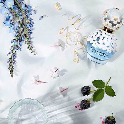 Marc Jacobs Daisy Dream Eau de Toilette Spray 30ml - Fragrance London