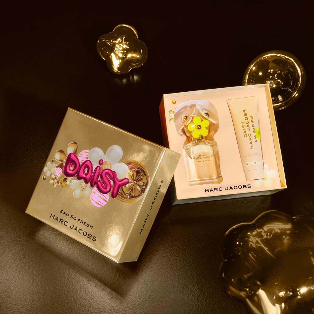 Marc Jacobs Daisy Eau So Fresh Gift Set (Eau De Toilette 75ml + Body Lotion 75ml) - Fragrance London
