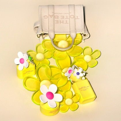 Marc Jacobs Daisy Eau So Fresh Glow Eau De Toilette Spray 75ml - Fragrance London