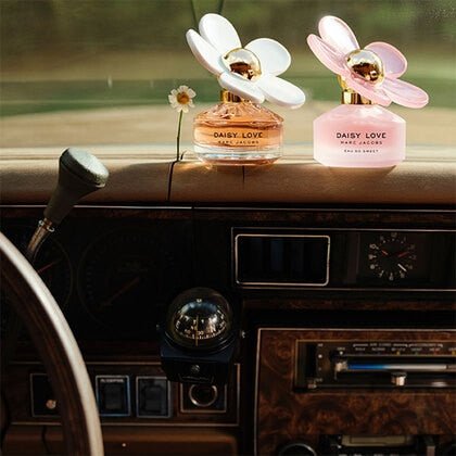 Marc Jacobs Daisy Love Eau De Toilette Spray 100ml - Fragrance London