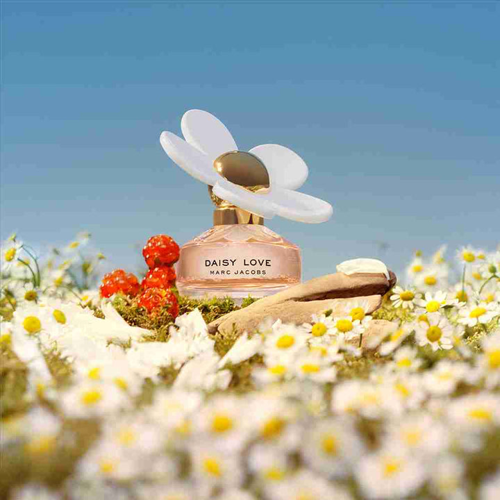 Marc Jacobs Daisy Love Eau De Toilette Spray 50ml - Fragrance London