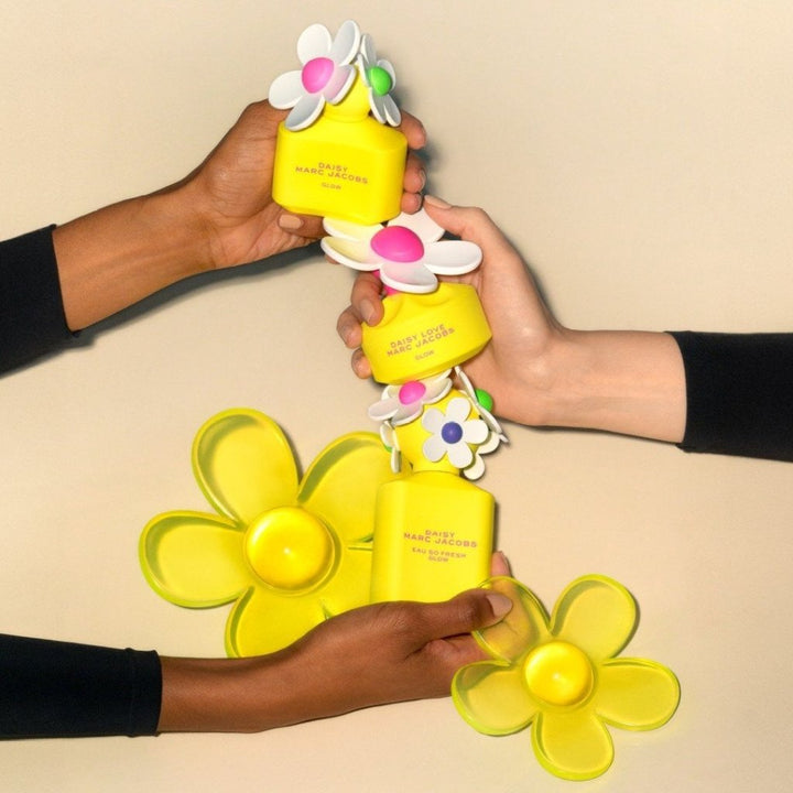 Marc Jacobs Daisy Love Glow Eau De Toilette Spray 50ml - Fragrance London