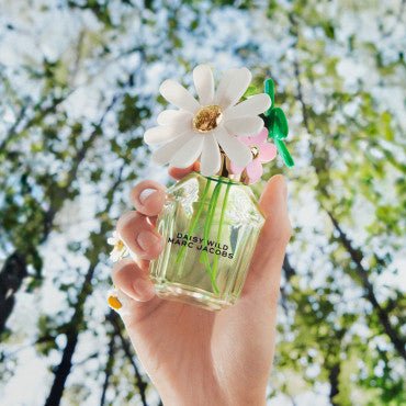 Marc Jacobs Daisy Wild Eau De Parfum Spray 30ml - Fragrance London