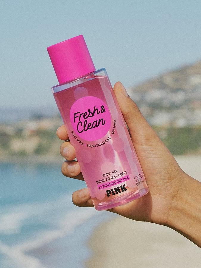 Pink Fresh & Clean Sweet Apple Fresh Tangerine Body Mist 250ml - Fragrance London
