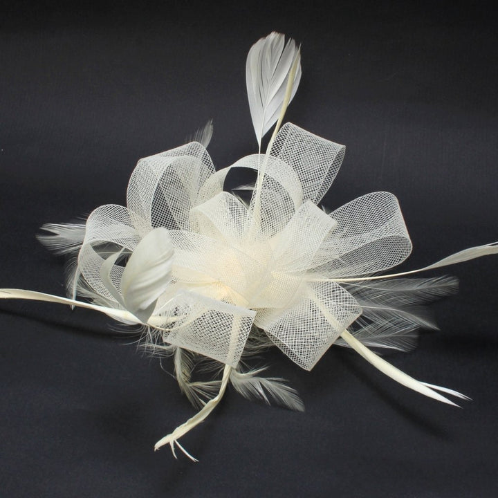Ruby Rocks Grace Fascinator - Cream - Fragrance London