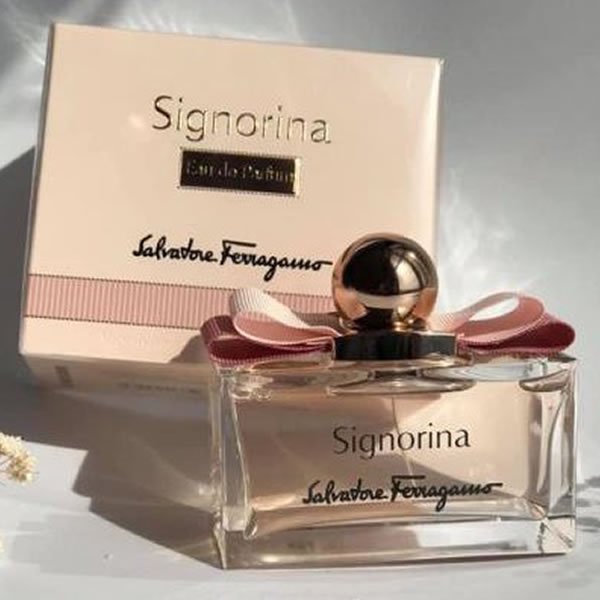 Salvatore Ferragamo Signorina Eau De Parfum Spray 100ml - Fragrance London