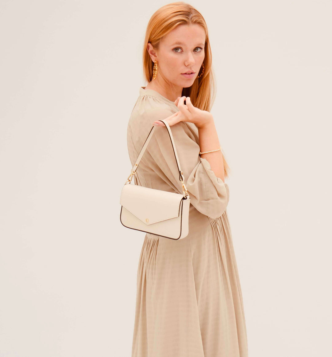 Apatchy London The Munro Leather Shoulder Bag