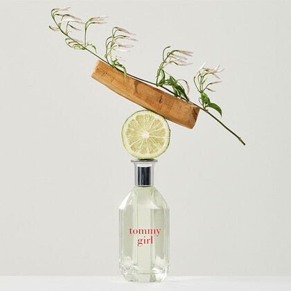 Tommy Hilfiger Tommy Girl Eau de Toilette Spray 50ml - Fragrance London