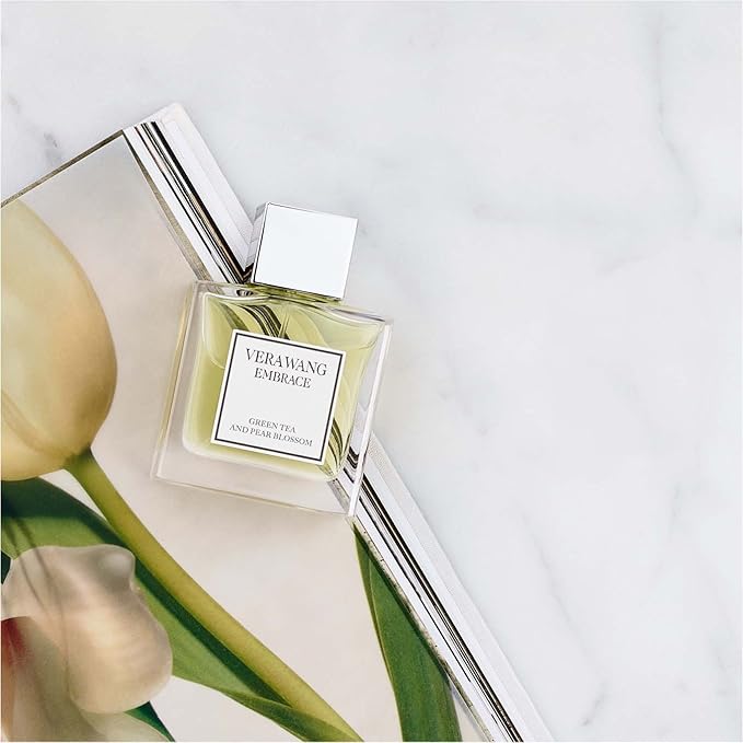 Vera Wang Embrace Green Tea & Pear Blossom Eau De Toilette Spray 30ml - Fragrance London