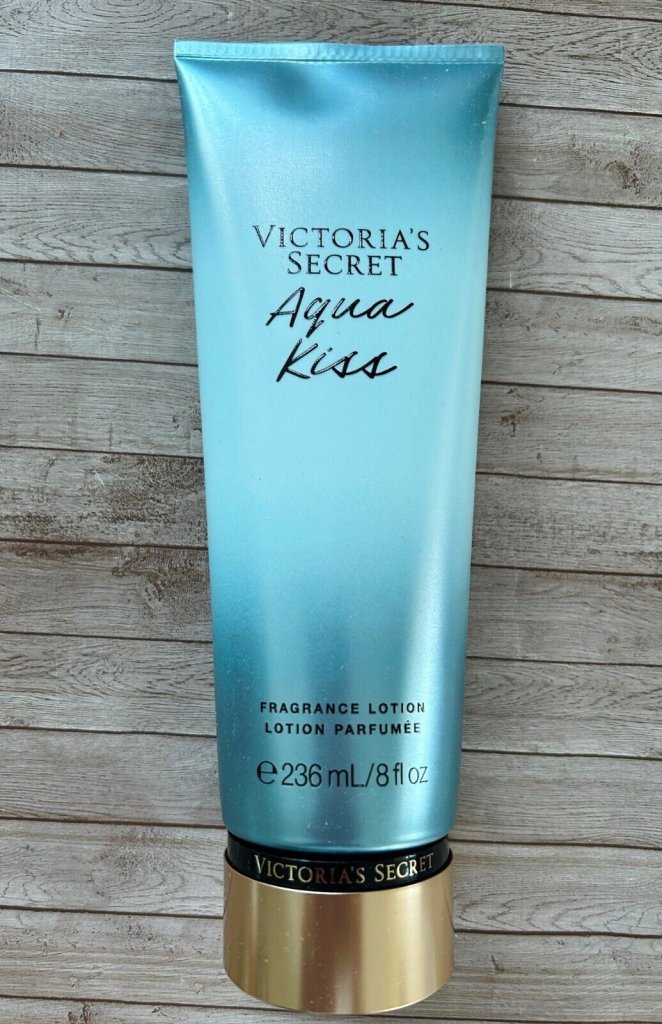 Victoria's Secret Aqua Kiss Body Lotion 236ml - Fragrance London