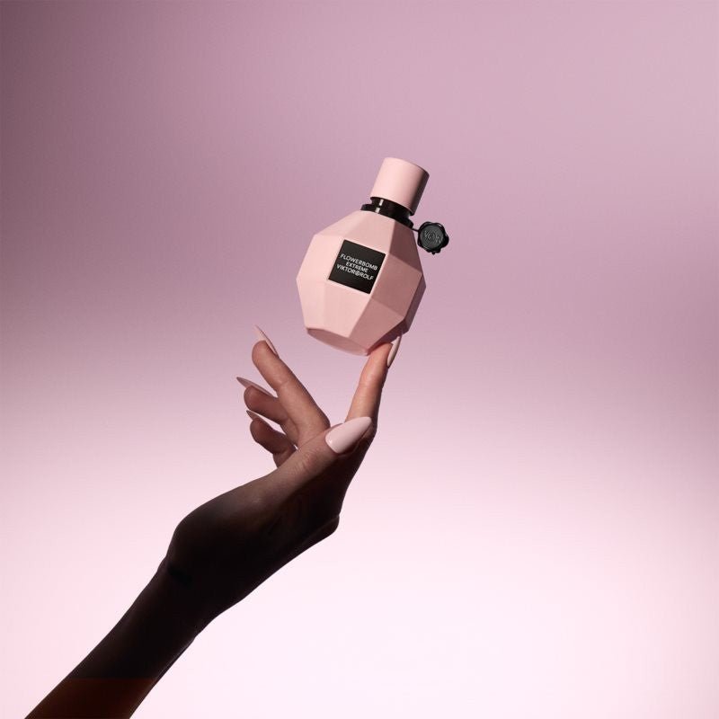 Viktor & Rolf Flowerbomb Extreme Eau De Parfum Intense Spray 30ml - Fragrance London